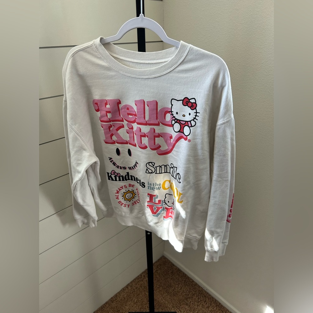 Hello kitty sweater